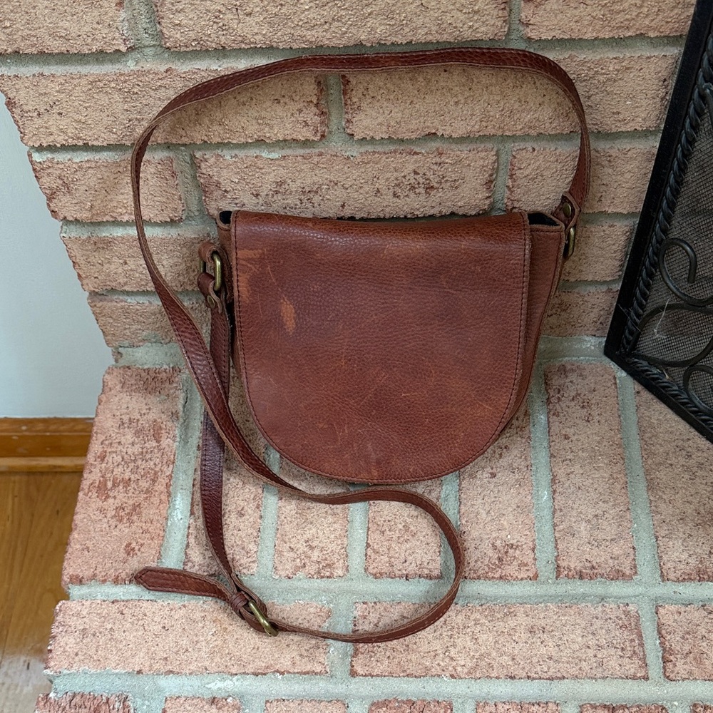 Duluth Trading Co Brown Leather Crossbody Bag
